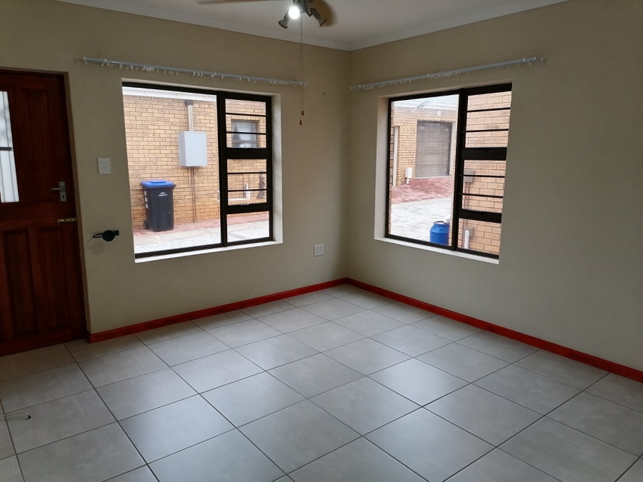 2 Bedroom Property for Sale in Jeffreys Bay Central Eastern Cape